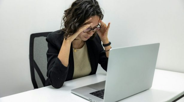 « Workslop » : le nouveau fléau au travail de l’IA qui produit du contenu séduisant… mais inutile !